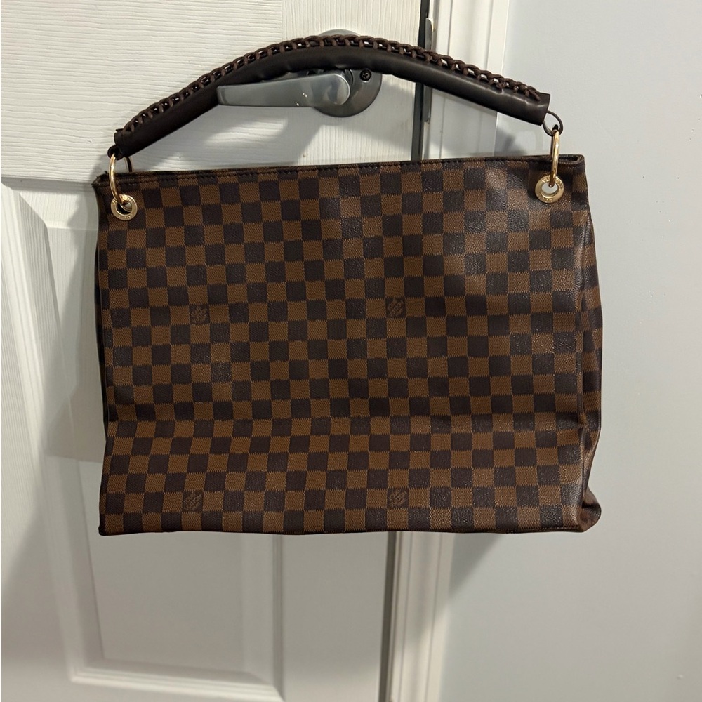 Chic Brown Checkered Shoulder Bag